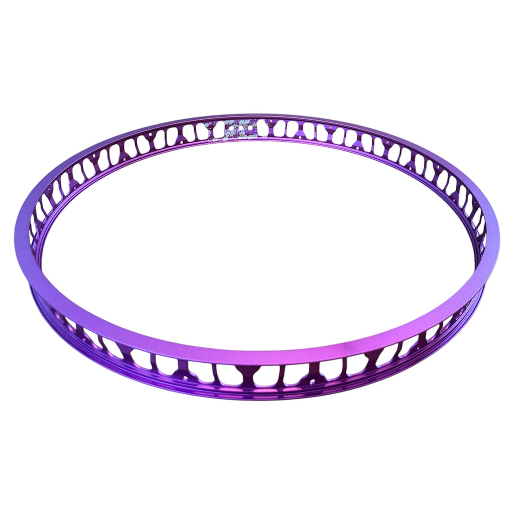 Jante arrière 26'' 47 mm 32 trous noir, argent, violet |Rim rear 26'' 47mm  32 holes Black, Silver, Purple