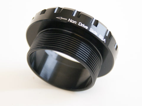 Coupelle de boitier de pédalier alu droite noire